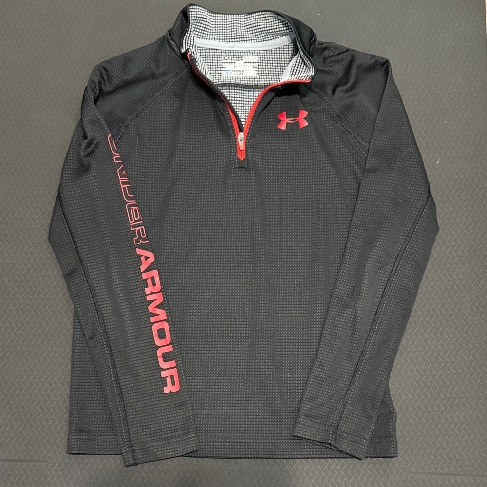 EUC Youth Under Armour Fitted Coldgear 1/4 Zip pullover, size YLG